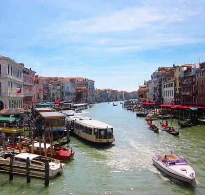 Venice-Grand-Canal-maketimetoseetheworld.com_.jpg